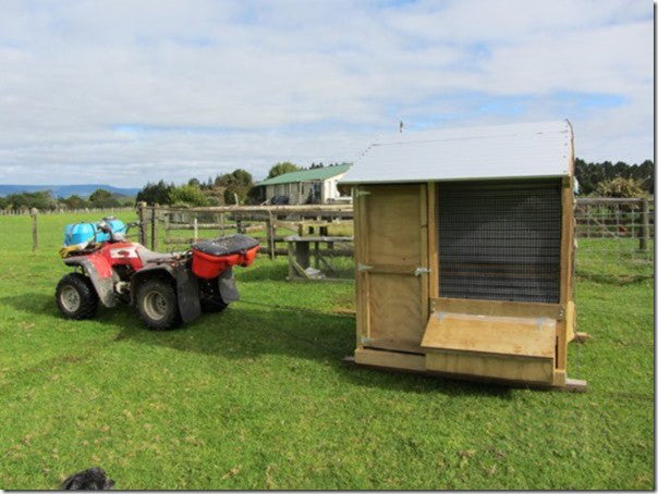 1 Bay Chicken Coop