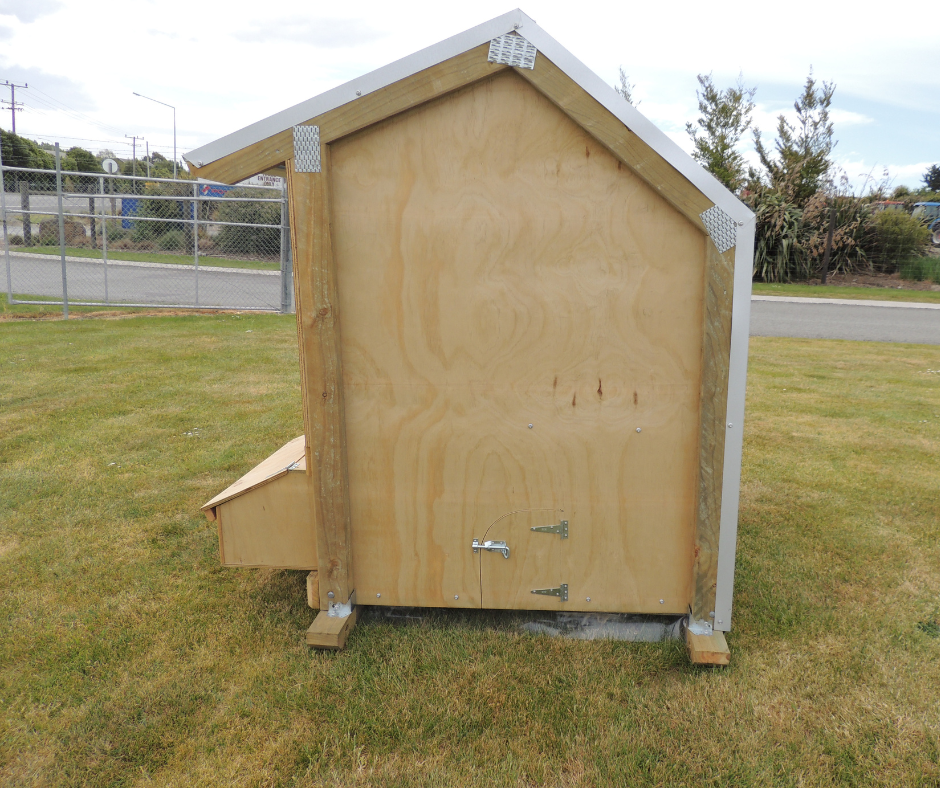 1 Bay Chicken Coop