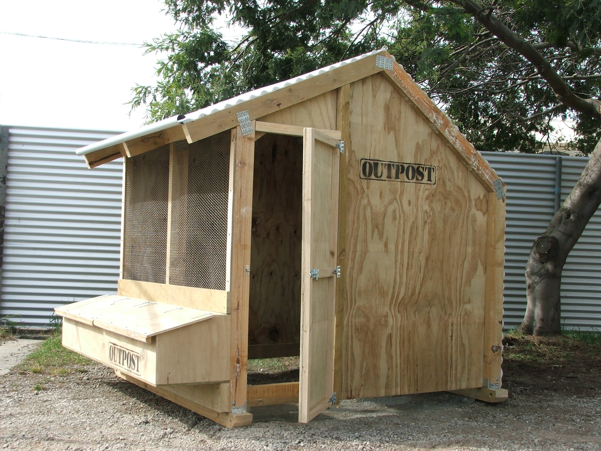 2 Bay Chicken Coop
