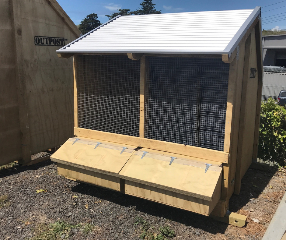 2 Bay Chicken Coop