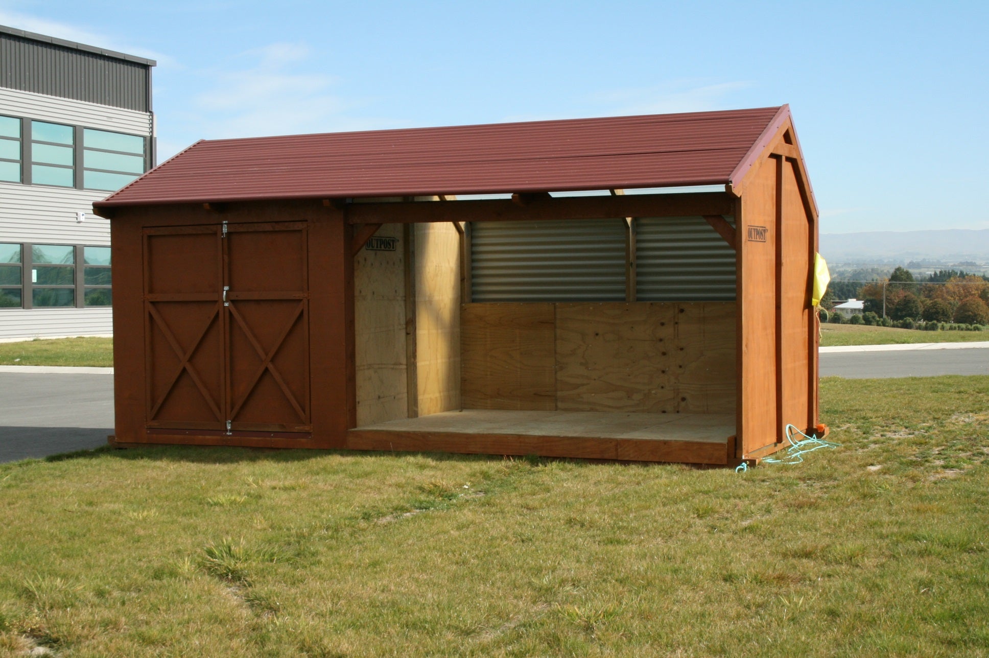 Pony Shelter with double tackroom